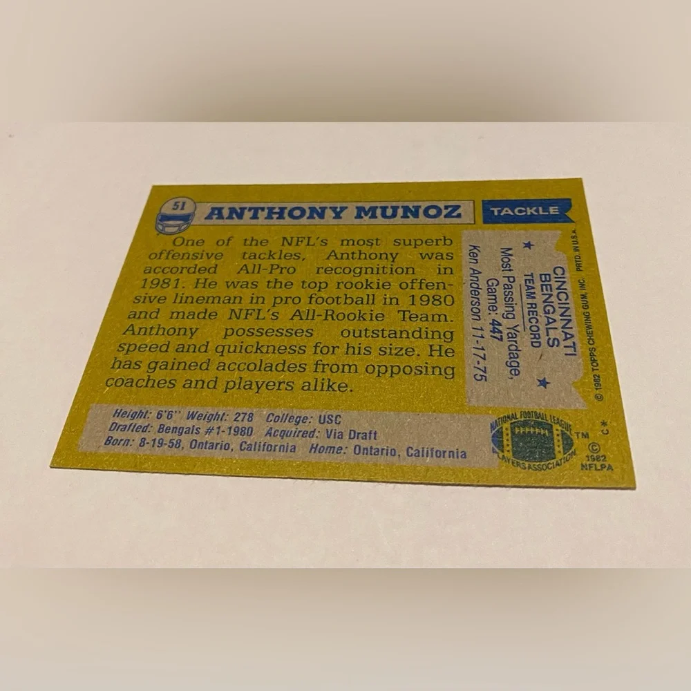 Anthony Munoz HOF Rookie 1982 Topps Football Card Vintage Collectible